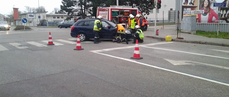 Verkehrsunfall bei der Eni Tankstelle