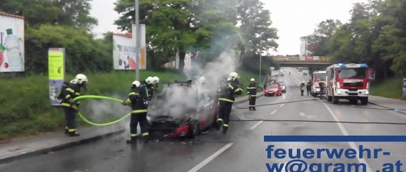 Fahrzeugbrand in der Viehofner Austraße