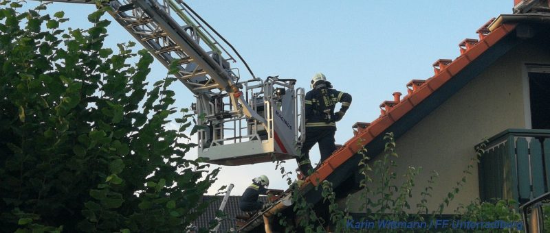 Brand in Einfamilienhaus – Feuerwehren schnell zur Hilfe