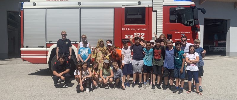 Neue Mittelschule Pottenbrunn zu Besuch im Wagramer Feuerwehrhaus