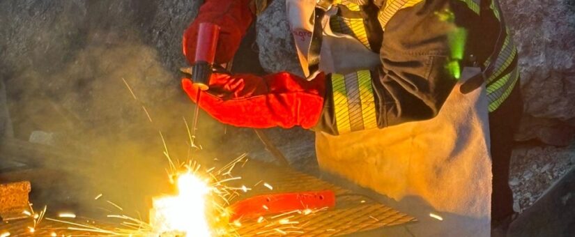 Zugsübungen “Schneiden und Trennen” der Feuerwehr St. Pölten Wagram