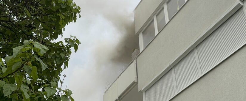 Vier Verletzte bei Wohnungsbrand in St. Pölten-Wagram