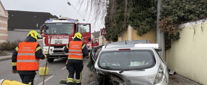 Verkehrsunfall mit zwei beteiligten PKW in der Purkersdorfer Straße