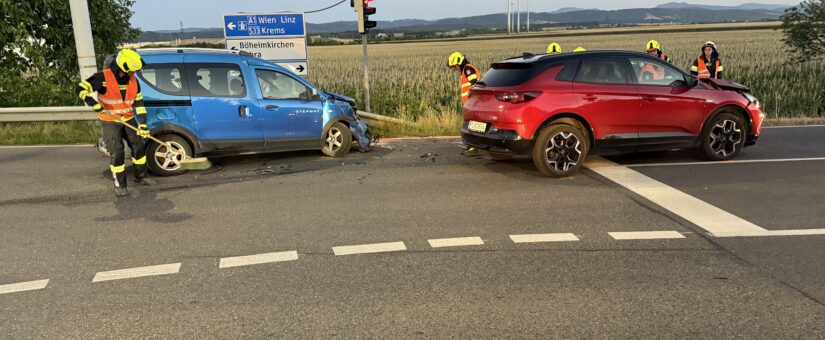Zur Sonnenfinsternis: Verkehrsunfall auf bekannter Kreuzung in St. Pölten-Wagram